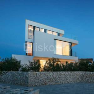 Prodaja, Sukošan, luksuzna vila, prvi red do mora, bazen