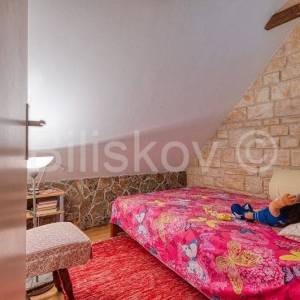 Prodaja, Sveta Nedelja, samostojeća kuća,bazen, vrt