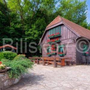 Prodaja, Sveta Nedelja, samostojeća kuća,bazen, vrt