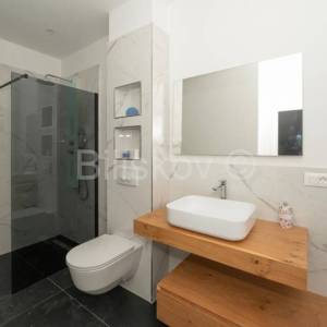 Prodaja, Trogir, luksuzna vila s pogledom na more