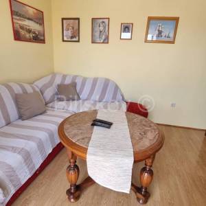 Prodaja, Trogir, Mastrinka, dva stana u kući