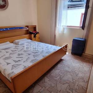 Prodaja, Trogir, Mastrinka, dva stana u kući