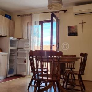 Prodaja, Trogir, Mastrinka, dva stana u kući