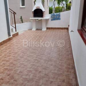 Prodaja, Trogir, Mastrinka, dva stana u kući