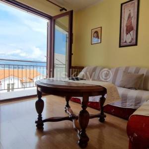 Prodaja, Trogir, Mastrinka, dva stana u kući