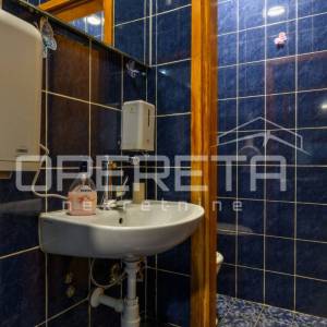 Prodaja, Ulični lokal, Prečko, Handelova , 77m2