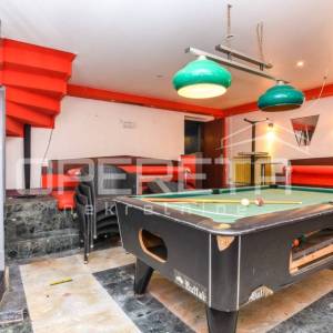 Prodaja, Ulični lokal, Prečko, Handelova , 77m2