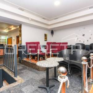 Prodaja, Ulični lokal, Prečko, Handelova , 77m2