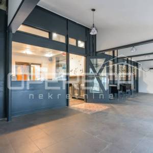 Prodaja, Ulični lokal, Prečko, Handelova , 77m2