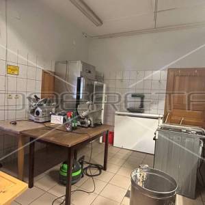 Prodaja, Ulični lokal, Sesvete, Varaždinska cesta 54, 231m2