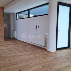 Prodaja, Varaždin, Centar, trosoban stan, 2. kat, novoadaptirana kuća