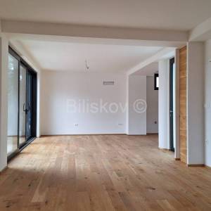 Prodaja, Varaždin, Centar, trosoban stan, 2. kat, novoadaptirana kuća