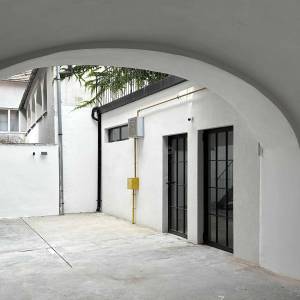 Prodaja, Varaždin, Centar,adaptirana starinska kuća u nizu,open space