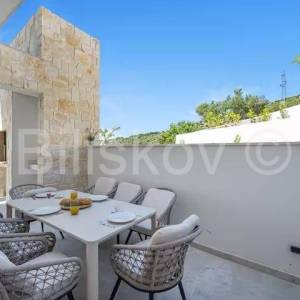 Prodaja, Villa s pogledom na more, Seget