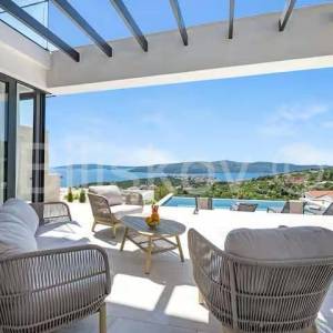 Prodaja, Villa s pogledom na more, Seget