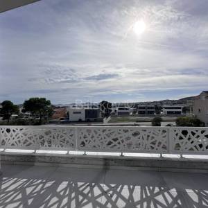 Prodaja, Vodice, novoizgrađen dvojni objekt, 2 etaže, vrt, bazen