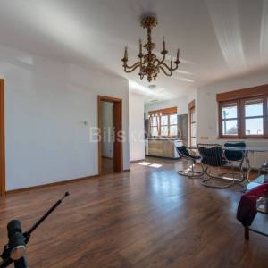 Prodaja, Zagreb, Borčec, prekrasna kuća na tri etaže, terasa, garaža