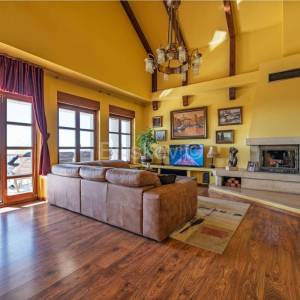 Prodaja, Zagreb, Borčec, prekrasna kuća na tri etaže, terasa, garaža