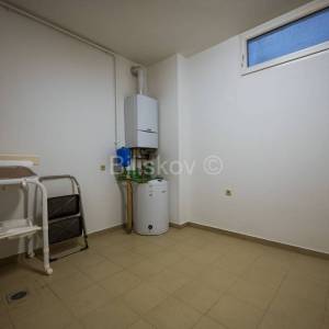 Prodaja, Zagreb, Borčec, prekrasna kuća na tri etaže, terasa, garaža