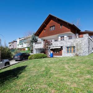 Prodaja, Zagreb, Borčec, prekrasna kuća na tri etaže, terasa, garaža