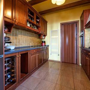 Prodaja, Zagreb, Borčec, prekrasna kuća na tri etaže, terasa, garaža