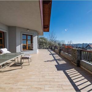 Prodaja, Zagreb, Borčec, prekrasna kuća na tri etaže, terasa, garaža