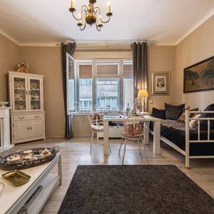 Prodaja, Zagreb, Centar, građanski stan, 1. kat, parking