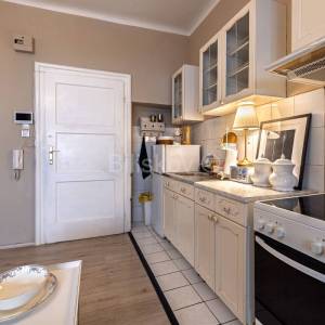 Prodaja, Zagreb, Centar, građanski stan, 1. kat, parking