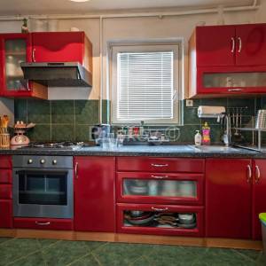 Prodaja, Zagreb, Donja Kustošija, šesterosoban dvoetažni stan