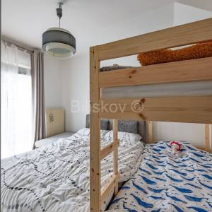 Prodaja, Zagreb, Donja Kustošija, šesterosoban dvoetažni stan