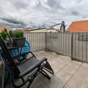 Prodaja, Zagreb, Donja Kustošija, šesterosoban dvoetažni stan