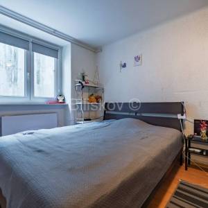 Prodaja, Zagreb, Donji grad, dvosoban stan 41 m², prizemlje, parking