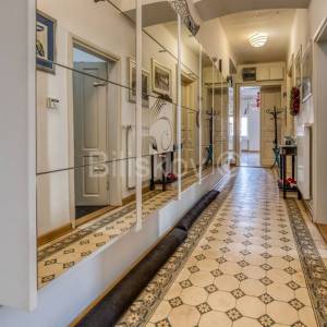 Prodaja, Zagreb, Donji grad, četverosoban stan, balkon