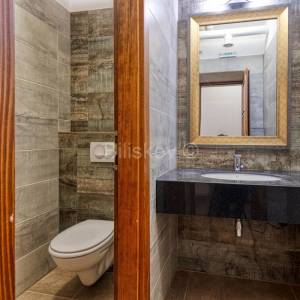 Prodaja, Zagreb, Donji grad, Tomislavov trg, restoran