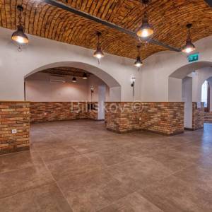 Prodaja, Zagreb, Donji grad, Tomislavov trg, restoran