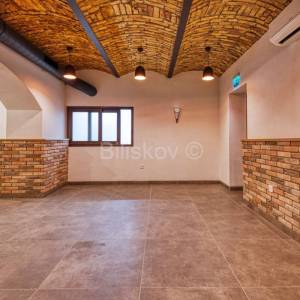 Prodaja, Zagreb, Donji grad, Tomislavov trg, restoran