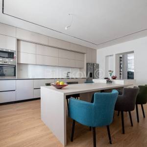 Prodaja, Zagreb, Donji grad, četvorosoban stan, spa soba