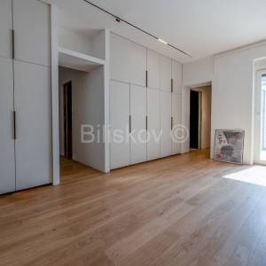 Prodaja, Zagreb, Donji grad, četvorosoban stan, spa soba