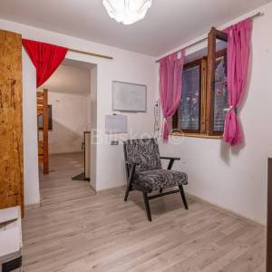 Prodaja, Zagreb, Gornje Vrapče, samostojeća kuća za renovaciju 