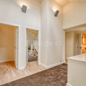 Prodaja, Zagreb, Gornji Grad,luksuzno uređen sedmerosobni stan