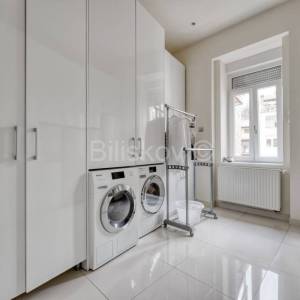 Prodaja, Zagreb, Gornji Grad,luksuzno uređen sedmerosobni stan