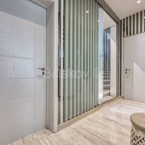 Prodaja, Zagreb, Gornji Grad,luksuzno uređen sedmerosobni stan