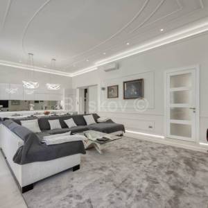 Prodaja, Zagreb, Gornji Grad,luksuzno uređen sedmerosobni stan