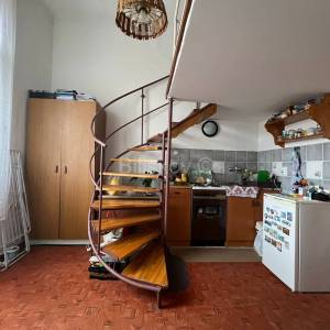 Prodaja, Zagreb, Gornji grad, 2 odvojena stana