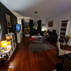 Prodaja: Zagreb-Grmoščica, kuća s tri zasebna stana, dvorište, garaža