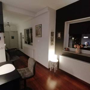 Prodaja: Zagreb-Grmoščica, kuća s tri zasebna stana, dvorište, garaža