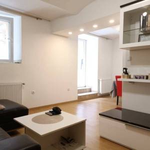 Prodaja: Zagreb-Ilica, 2S stan 67m2 s balkonom, dvorišna zgrada