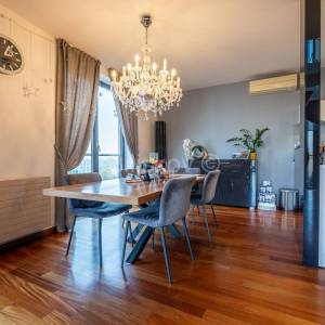 Prodaja, Zagreb, Kanal, dvoetažni 5sobni svjetao stan, loggia,parking