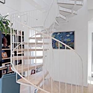 Prodaja, Zagreb, Kanal moderno dizajnirana troetažna dvojna kuća, lift