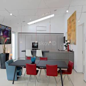 Prodaja, Zagreb, Kanal moderno dizajnirana troetažna dvojna kuća, lift